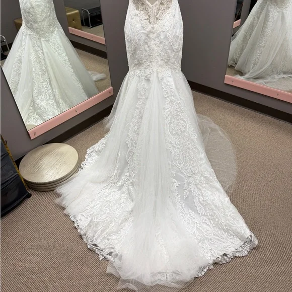 Casablanca Wedding Dress